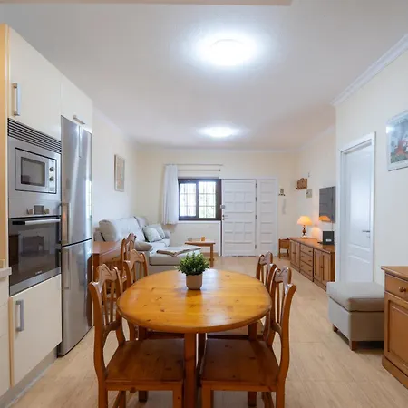 Acaymo Sunset Apartamento *