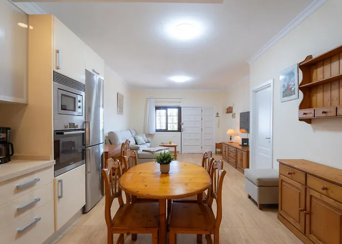 Acaymo Sunset Lägenhet *