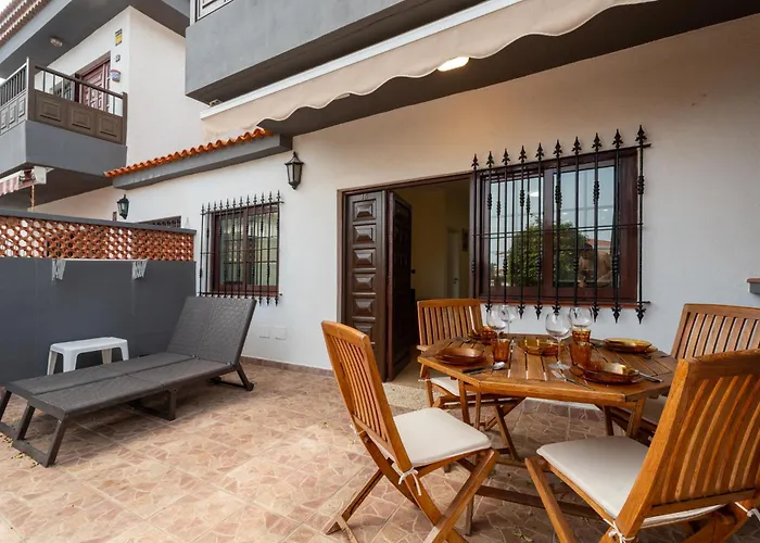 Acaymo Sunset Candelaria